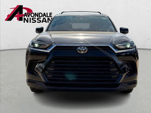 Used 2024 Toyota Grand Highlander XLE image 5