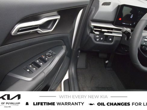 New 2026 Kia Sportage EX image 27