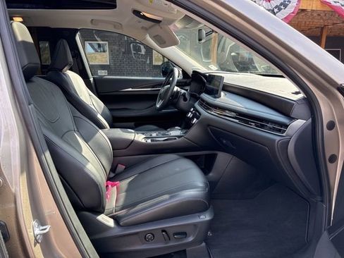 Used 2023 INFINITI QX60 Sensory image 17