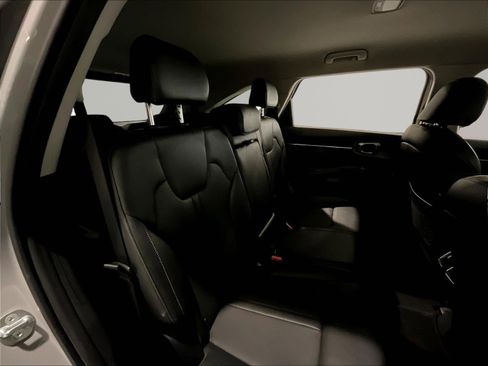 Used 2022 Kia Sorento S AWD/4WD image 25