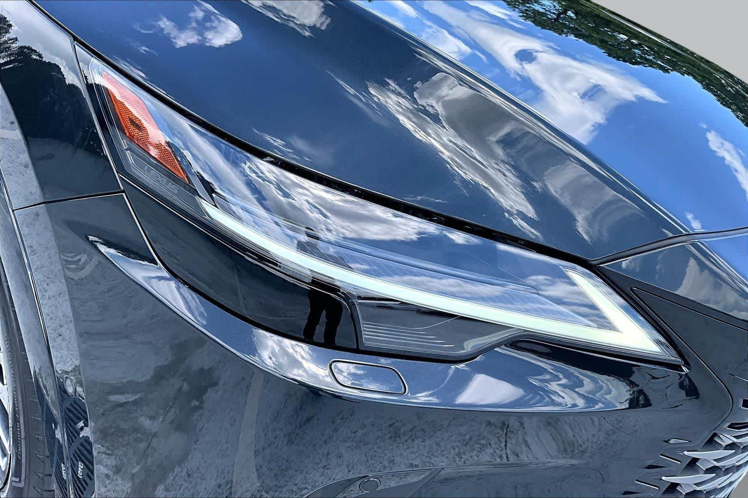Used 2025 Lexus RX 450h AWD w/ Convenience Package image 52