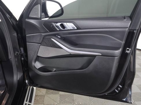 Used 2020 BMW X7 xDrive40i w/ Cold Weather Package image 27