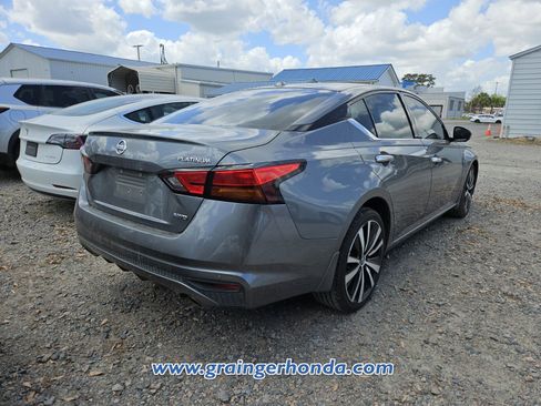 Used 2020 Nissan Altima 2.5 Platinum image 8