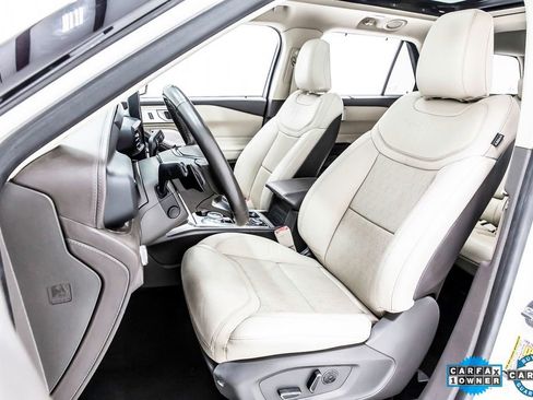 Used 2020 Ford Explorer Platinum w/ Premium Technology Package image 28