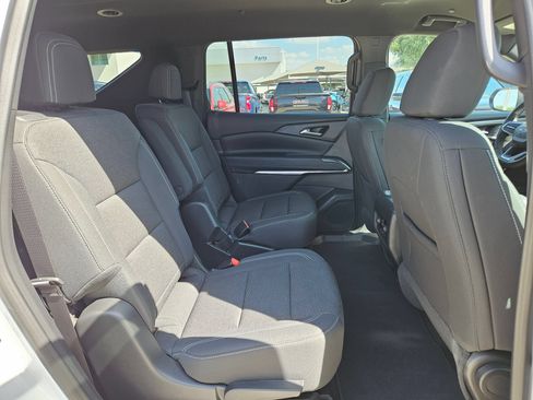 Certified 2026 Chevrolet Traverse LT w/ Midnight/Sport Edition FWD image 26