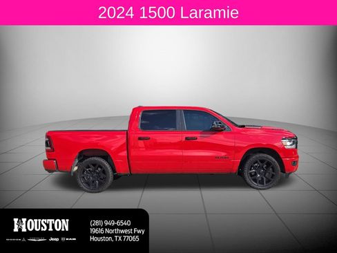Used 2024 RAM 1500 Laramie AWD/4WD image 2