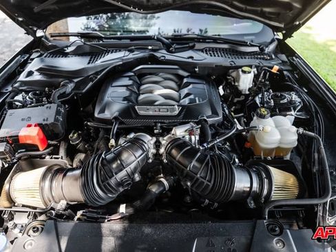Used 2024 Ford Mustang GT RWD image 2