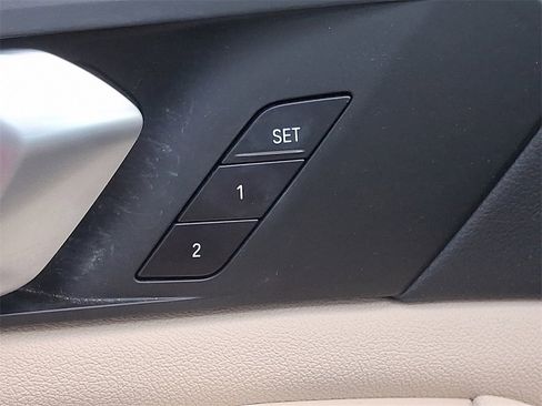 Used 2021 BMW X5 xDrive40i w/ Premium Package image 29