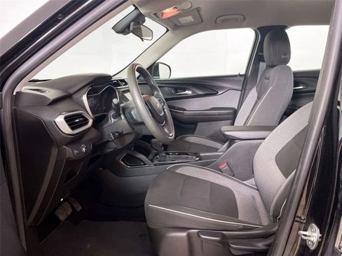 Used 2023 Chevrolet TrailBlazer LS AWD/4WD image 5