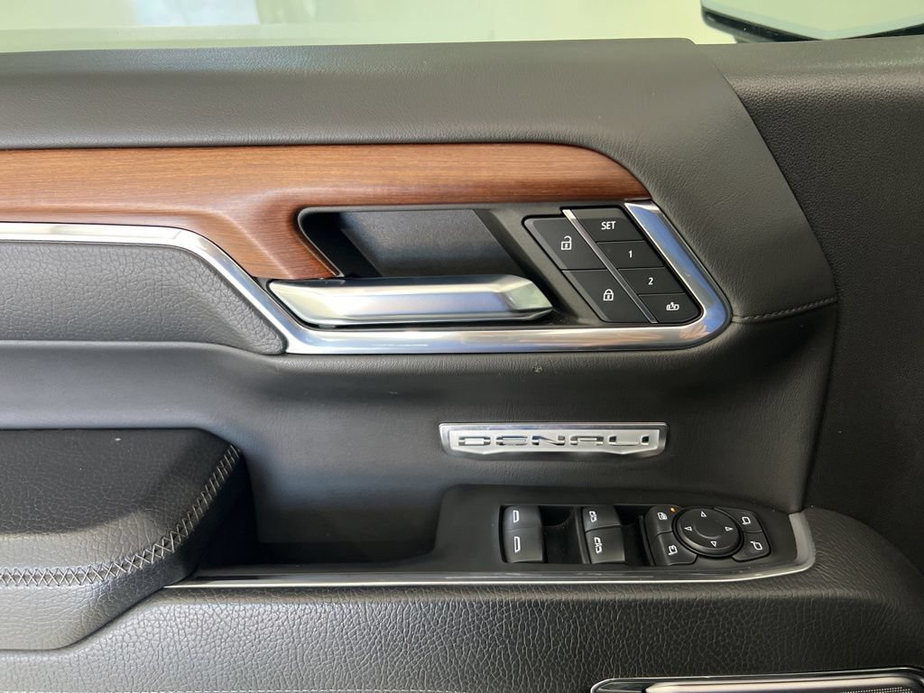 Used 2023 GMC Sierra 1500 Denali w/ Denali Reserve Package AWD/4WD image 22