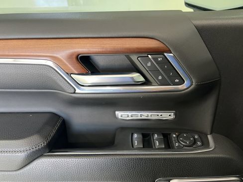 Used 2023 GMC Sierra 1500 Denali w/ Denali Reserve Package AWD/4WD image 22
