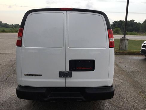 Used 2019 Chevrolet Express 2500 w/ Driver Convenience Package RWD image 7