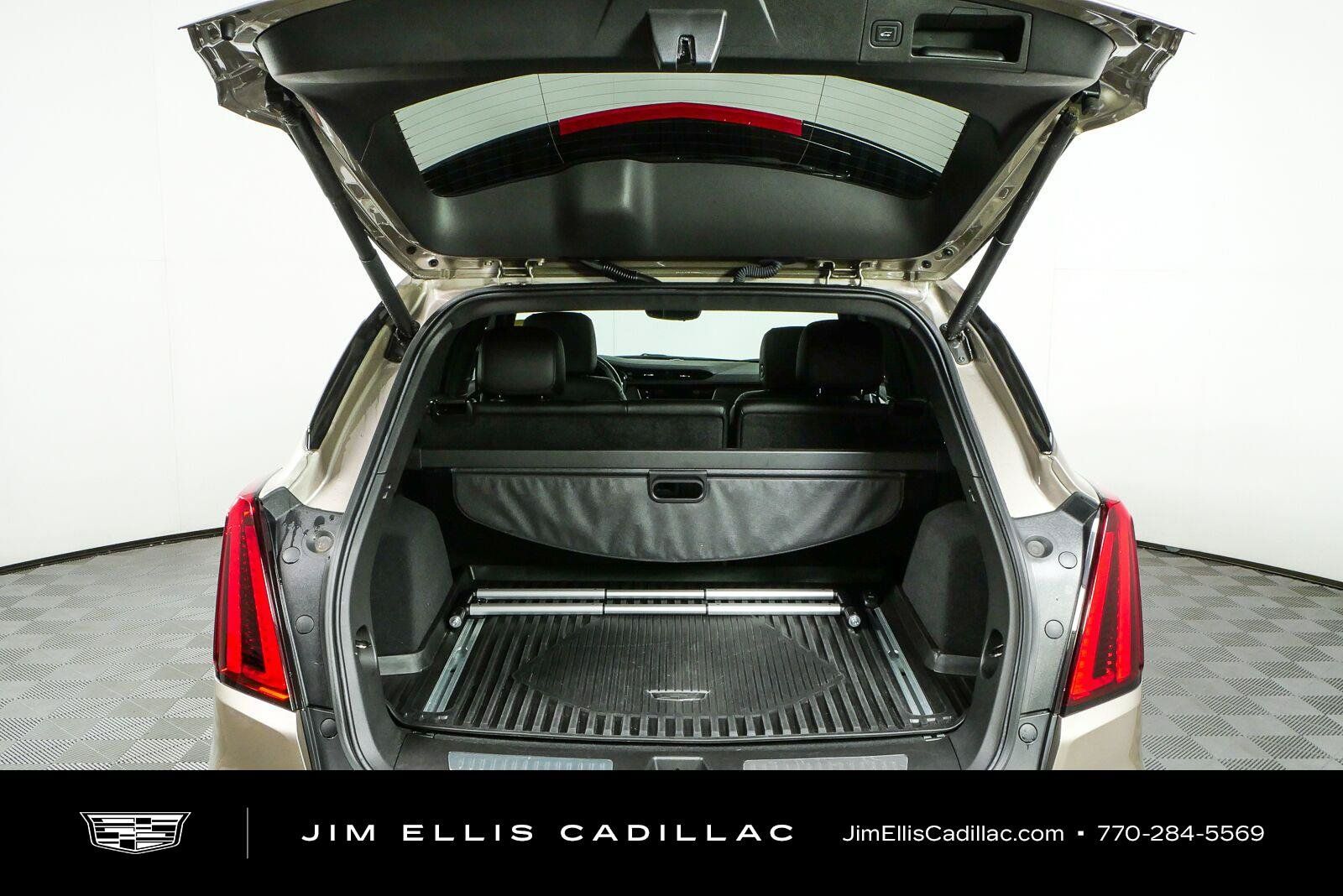 Used 2023 Cadillac XT5 Premium Luxury w/ Technology Package FWD image 32