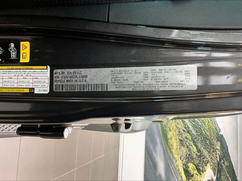 Used 2024 Jeep Gladiator Sport image 32