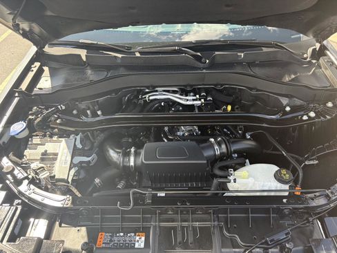 Used 2025 Ford Explorer ST AWD/4WD image 24