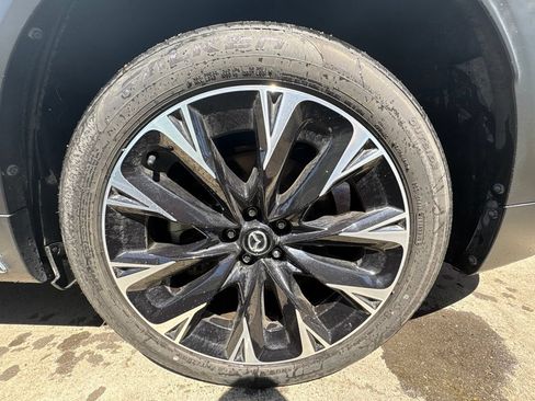Used 2024 MAZDA CX-90 Plug-In Hybrid w/ Premium Plus AWD/4WD image 9