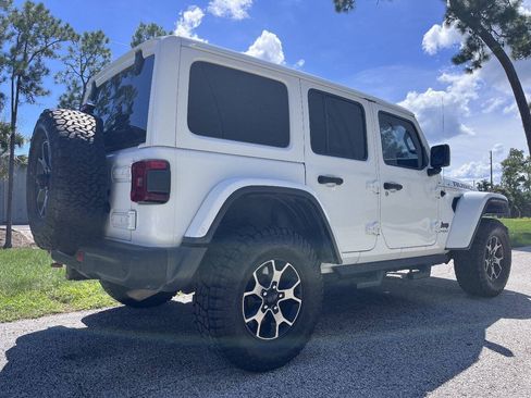 Used 2019 Jeep Wrangler Unlimited Rubicon AWD/4WD image 10