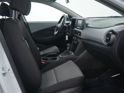 Used 2018 Hyundai Kona SE image 11