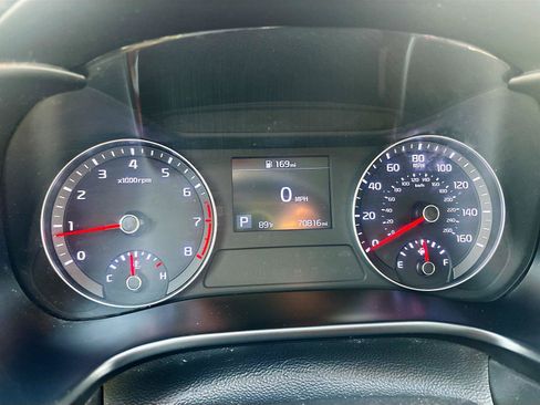 Used 2019 Kia Forte LXS FWD image 12