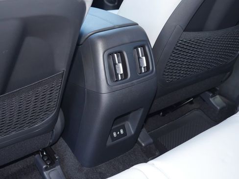 New 2026 Hyundai Santa Cruz Limited AWD/4WD image 32