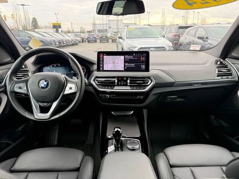 Used 2024 BMW X3 xDrive30i w/ Premium Package image 13