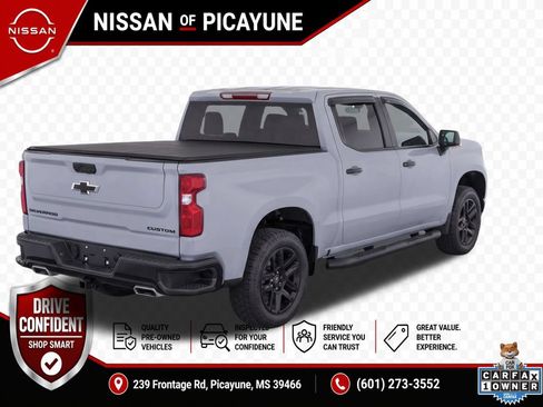 Used 2025 Chevrolet Silverado 1500 Custom Trail Boss w/ LPO, Dark Essentials Package AWD/4WD image 6
