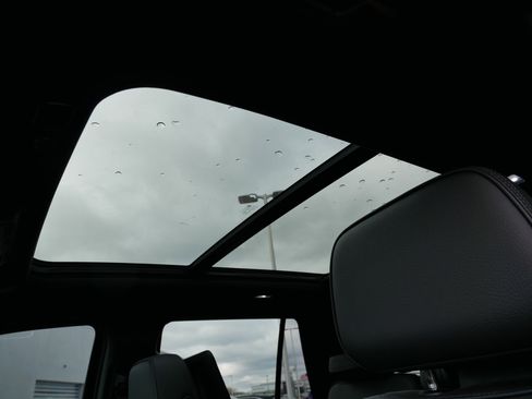 Used 2021 GMC Yukon Denali w/ Denali Ultimate Package image 29