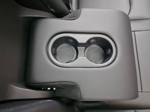 Used 2023 Tesla Model Y AWD image 65