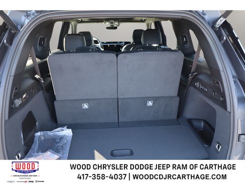 New 2026 Jeep Grand Cherokee L Summit w/ Obsidian Package AWD/4WD image 28