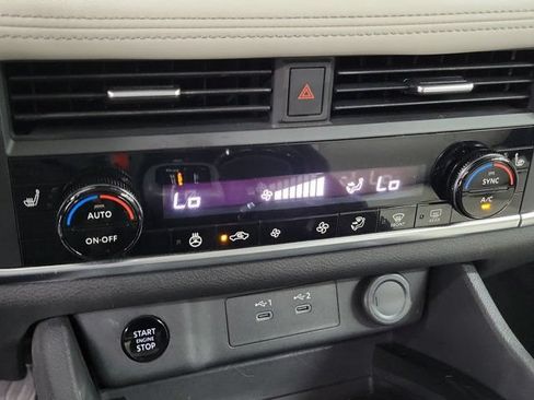 Certified 2024 Nissan Rogue SV w/ SV Premium Package FWD image 30