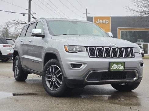 Used 2018 Jeep Grand Cherokee Limited image 2