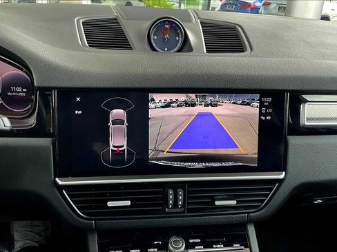 Used 2023 Porsche Cayenne image 49