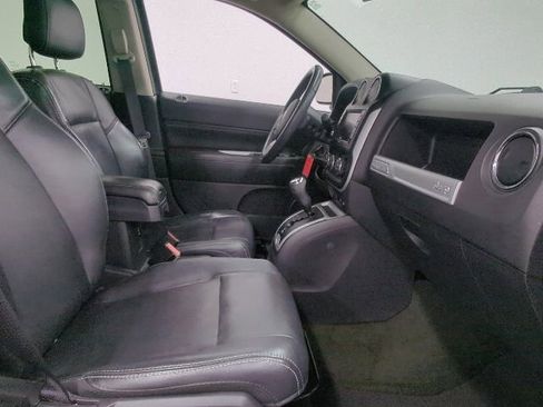 Used 2016 Jeep Compass High Altitude FWD image 22