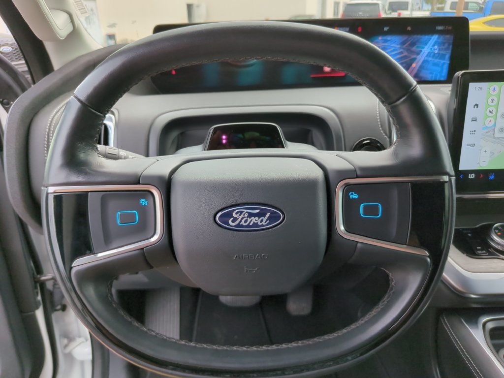 Certified 2025 Ford Expedition Platinum AWD/4WD image 32