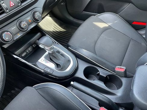 Used 2021 Kia Forte GT-Line FWD image 19