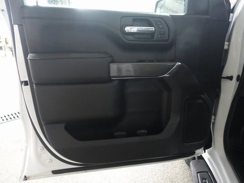 Used 2022 GMC Sierra 1500 AT4 image 9