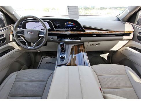 Used 2023 Cadillac Escalade Sport Platinum image 9