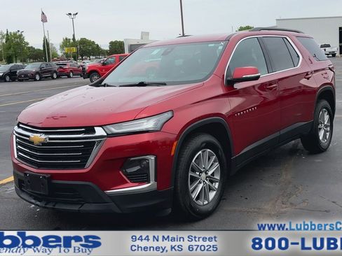 Used 2023 Chevrolet Traverse LT image 4