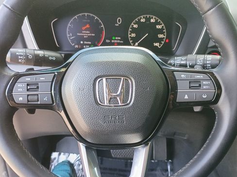 Used 2024 Honda Pilot Touring image 22