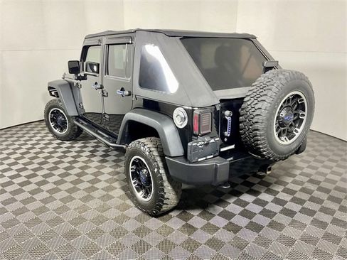 Used 2016 Jeep Wrangler Unlimited Sport image 10