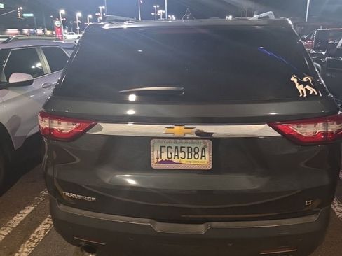 Used 2020 Chevrolet Traverse LT image 5