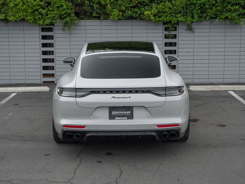 Used 2023 Porsche Panamera 4 Platinum Edition w/ Assistance Package image 4