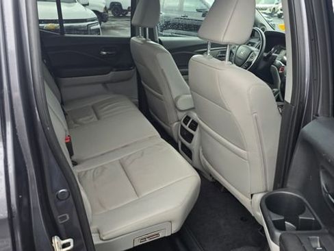 Used 2017 Honda Ridgeline RTL image 13