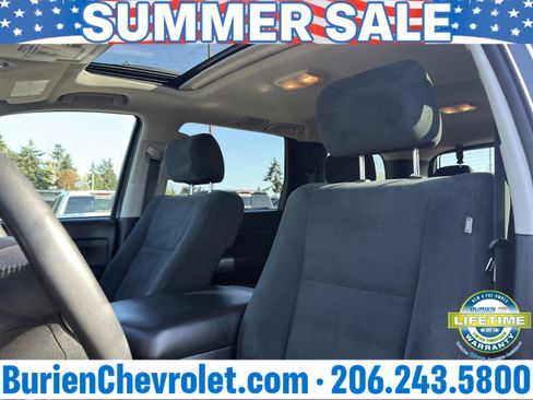 Used 2022 Toyota Sequoia TRD Sport AWD/4WD image 10