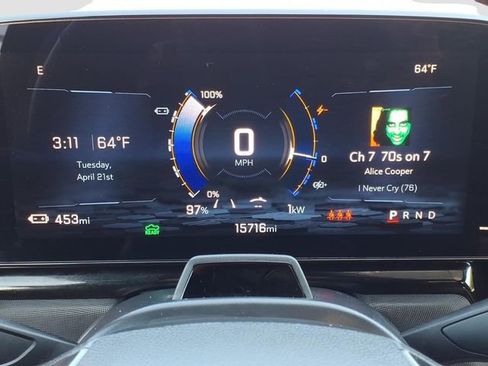 Used 2025 Chevrolet Silverado EV RST AWD/4WD image 17