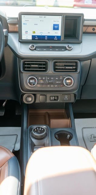 Used 2022 Ford Maverick Lariat w/ Lariat Luxury Package AWD/4WD image 16