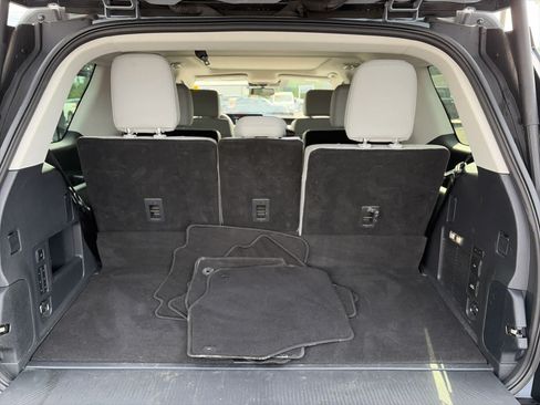 Certified 2025 Ford Expedition Active AWD/4WD image 27