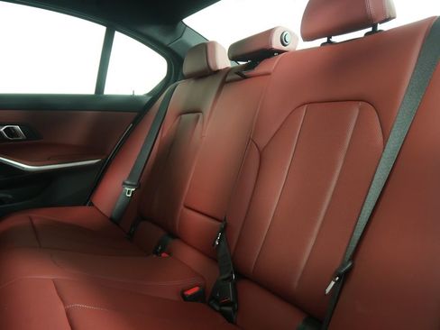 Used 2025 BMW 330i Sedan image 16