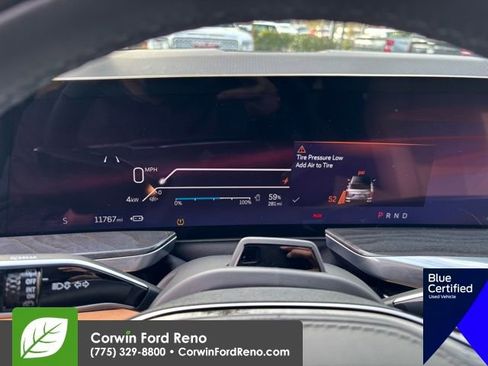 Used 2025 Cadillac Escalade IQ Luxury 2 image 16