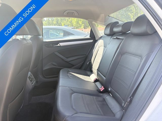 Used 2013 Volkswagen Passat 2.5 SE FWD image 3